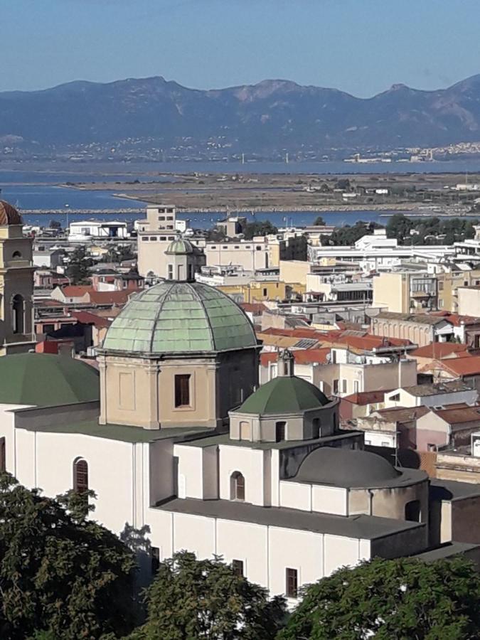 Via San Giacomo 10 Cagliari Bagian luar foto