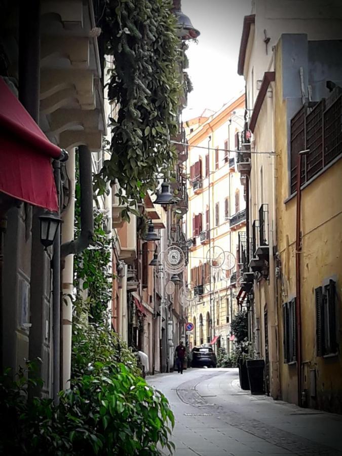 Via San Giacomo 10 Cagliari Bagian luar foto